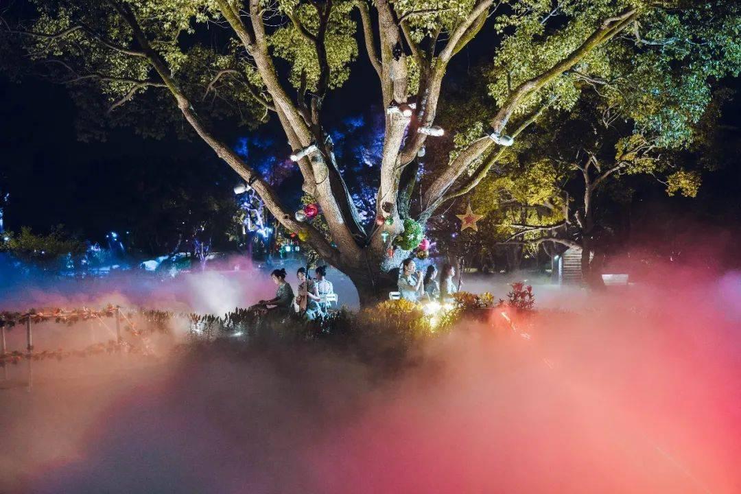 假如你在外地和父母在一起同学生日应该回去吗?游戏画面